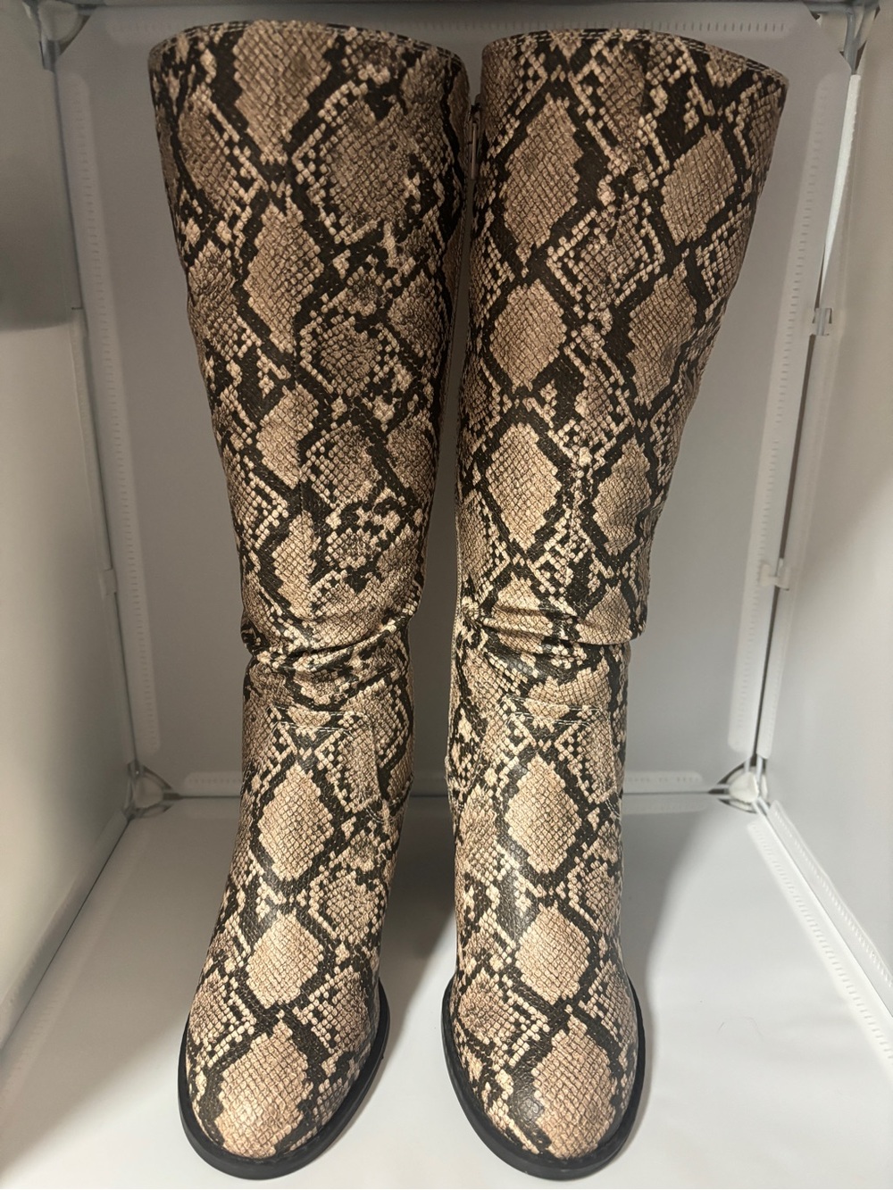 New w/o tags- Baretrap  Vegan Python/Snake Print Boots Size 8